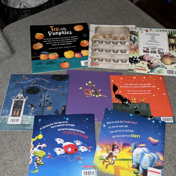 8 Scholastic Halloween and other books - Picture 3 of 3